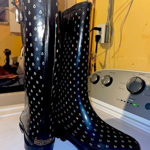 gold toe rain boots